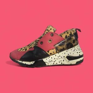 Steve Madden Women's Brown and Red Trainers